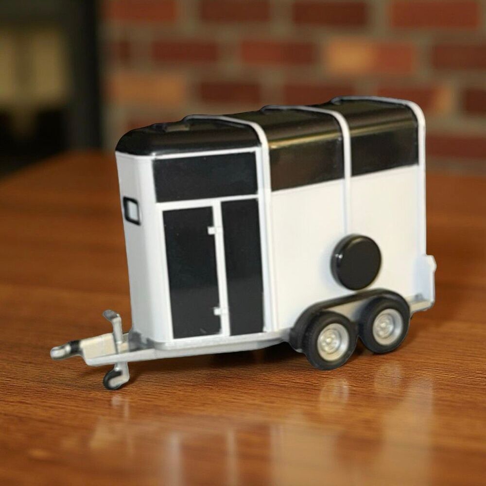 Tomy Ertl Horse Trailer Farm Toy Metal Trailer 1:32 scale A35